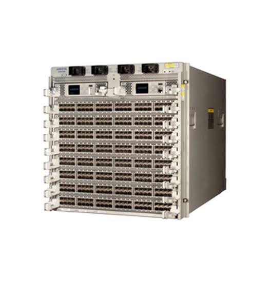 ตัวถังสวิตช์โมดูลาร์ Arista DCS-7508 สำหรับศูนย์ข้อมูล